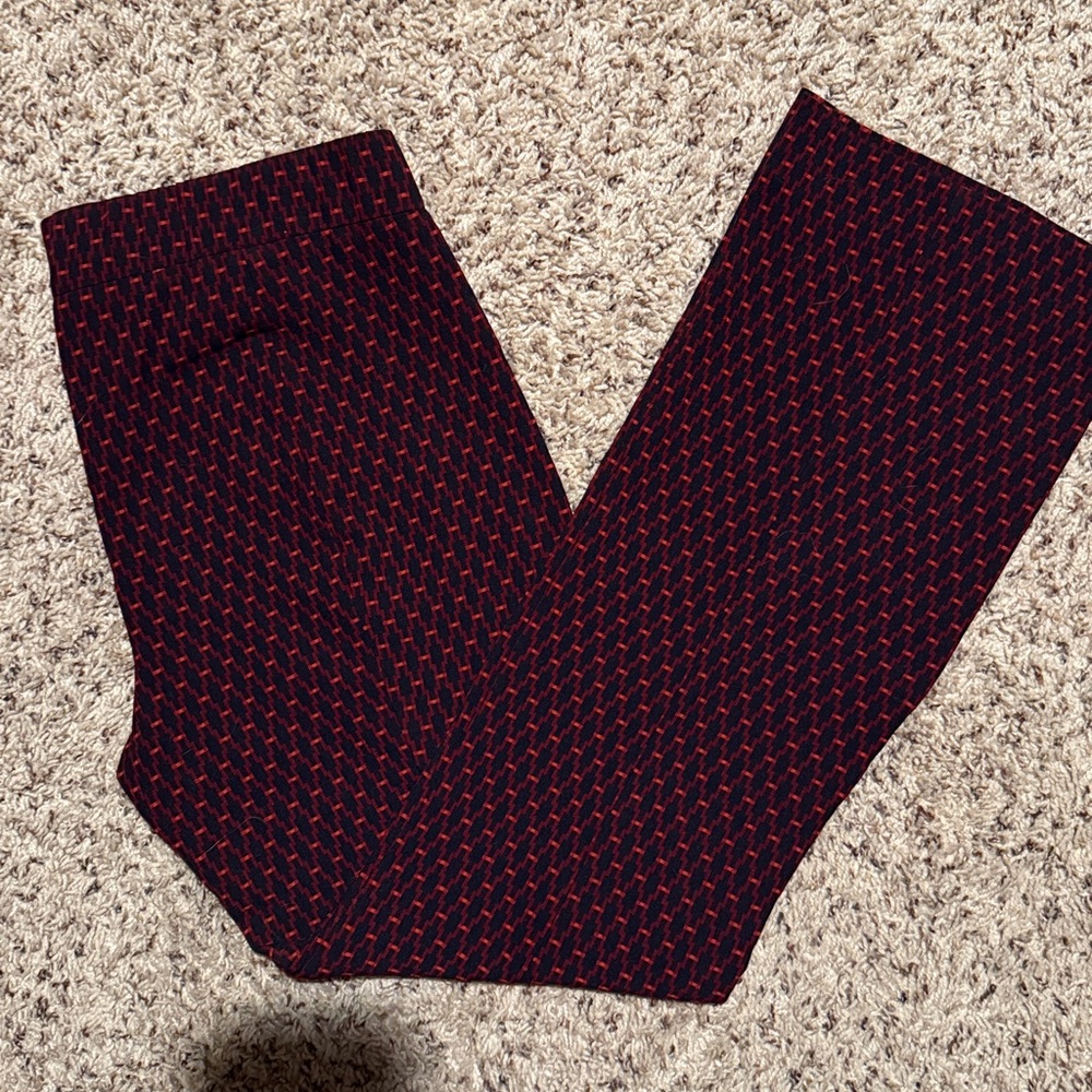 Zara XL bootcut stretchy pants with a navy and maroon almost diamond design